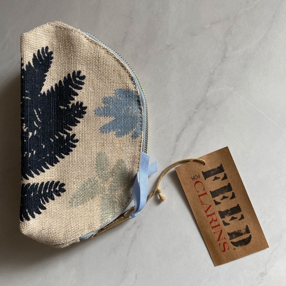 Clarin's Feed 10 Make-Up Bag